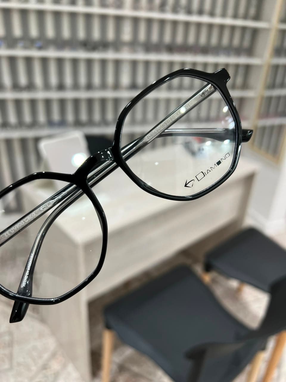 DIAMOND CJ8820