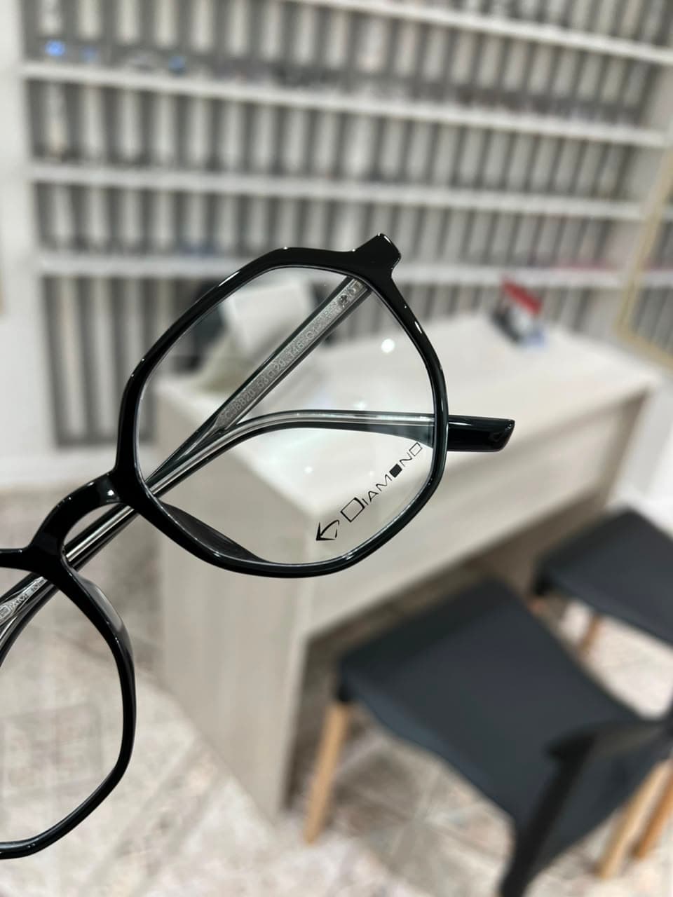 DIAMOND CJ8820